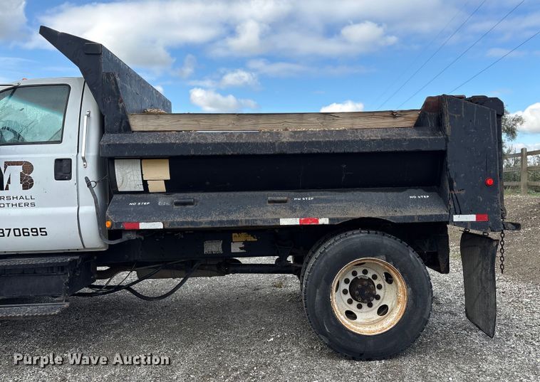 image for item EC8142 2006 Ford F650 dump truck