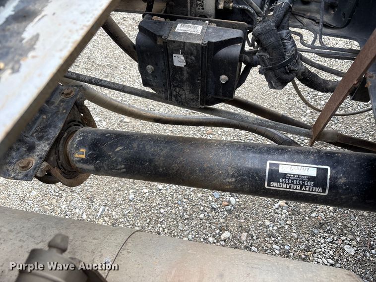 image for item EC8142 2006 Ford F650 dump truck