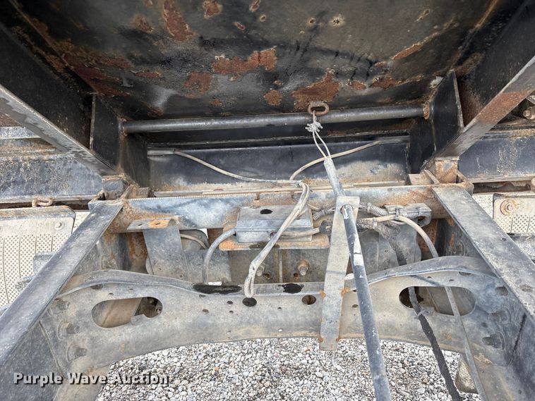 image for item EC8142 2006 Ford F650 dump truck