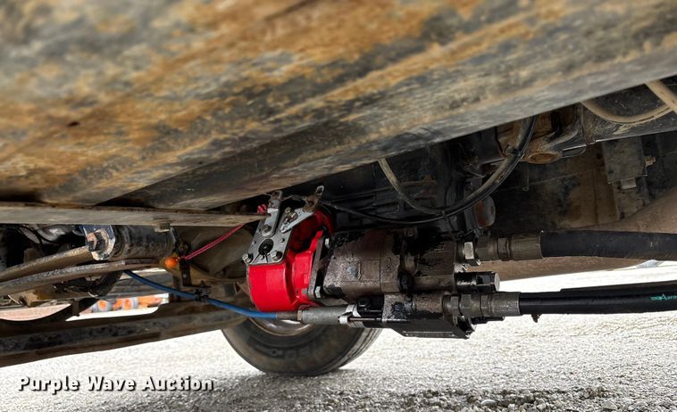 image for item EC8142 2006 Ford F650 dump truck