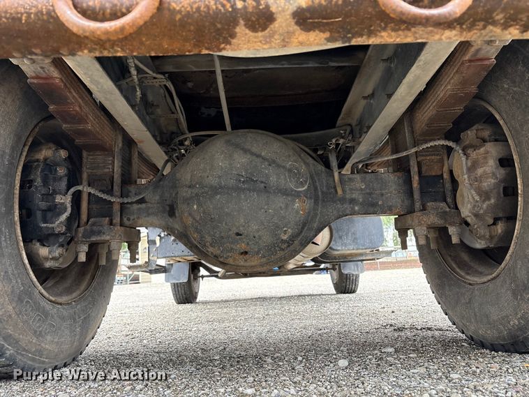 image for item EC8142 2006 Ford F650 dump truck