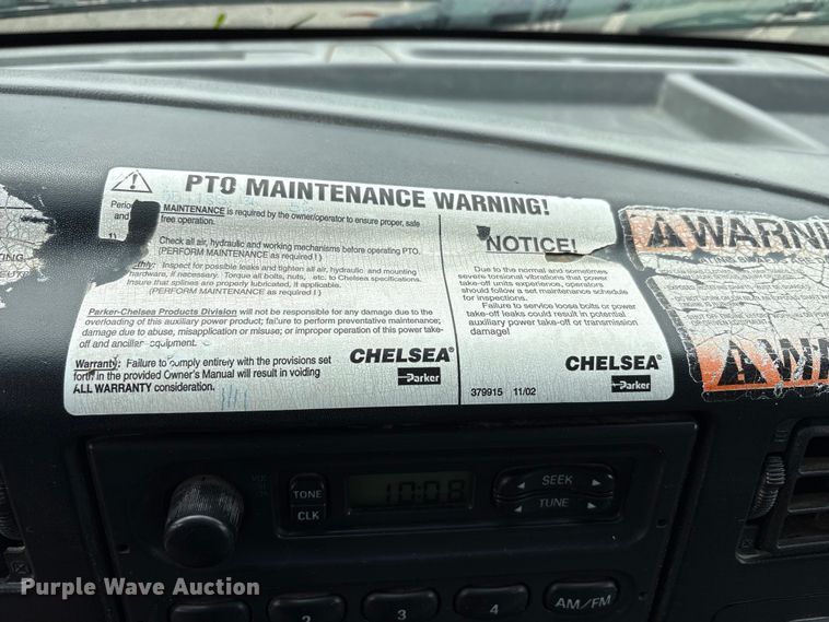 image for item EC8142 2006 Ford F650 dump truck