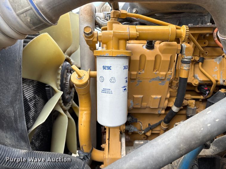 image for item EC8142 2006 Ford F650 dump truck