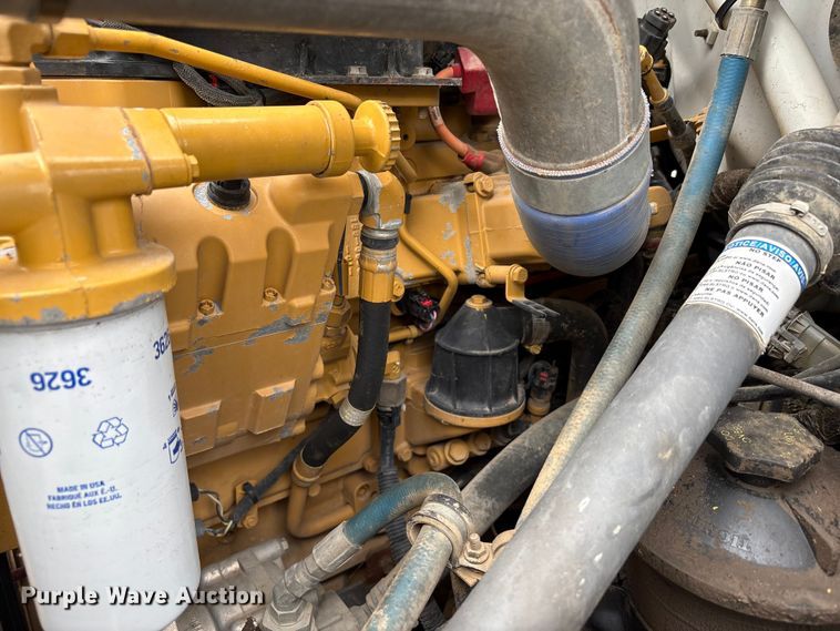 image for item EC8142 2006 Ford F650 dump truck