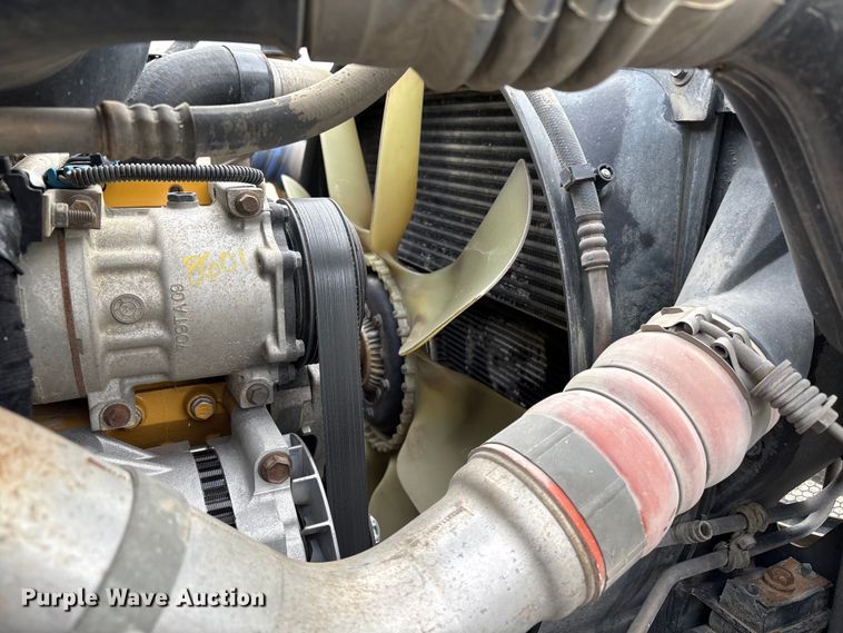 image for item EC8142 2006 Ford F650 dump truck