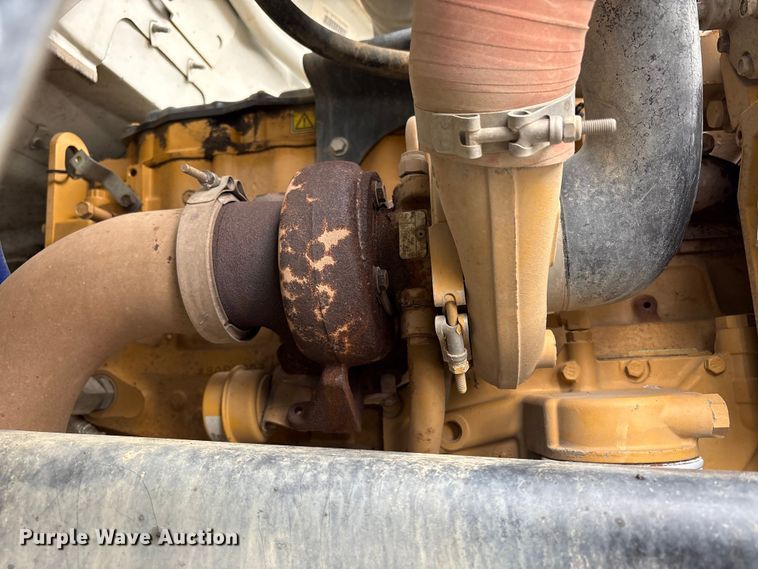 image for item EC8142 2006 Ford F650 dump truck