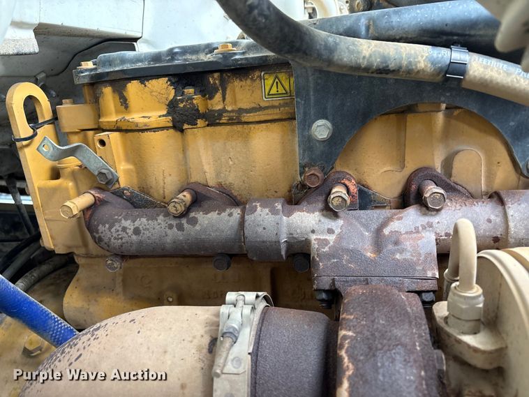 image for item EC8142 2006 Ford F650 dump truck