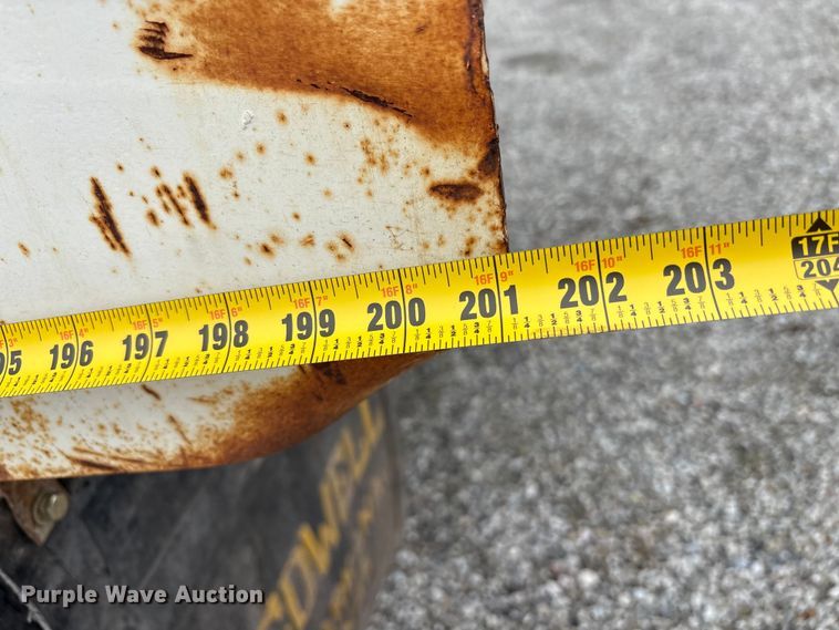 image for item EC8143 2009 International LF627 dump truck