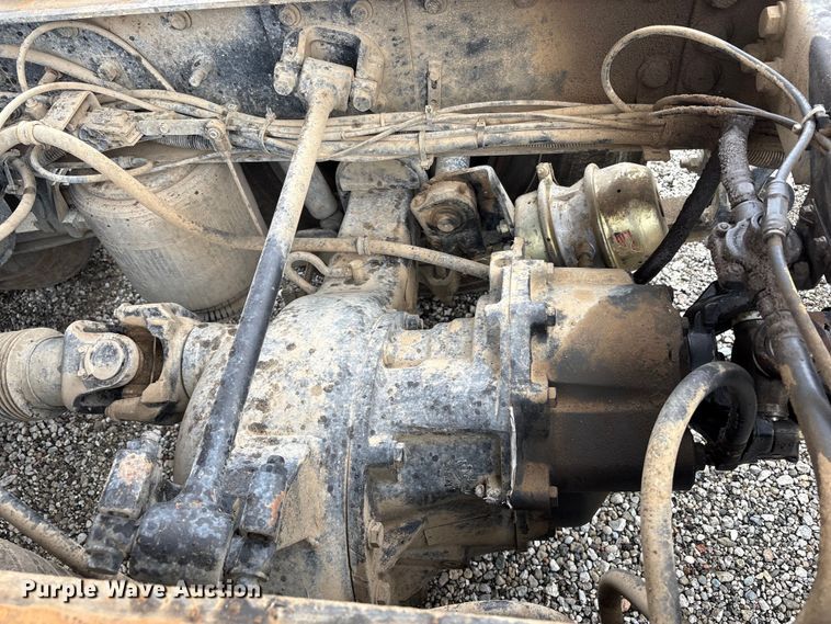 image for item EC8143 2009 International LF627 dump truck