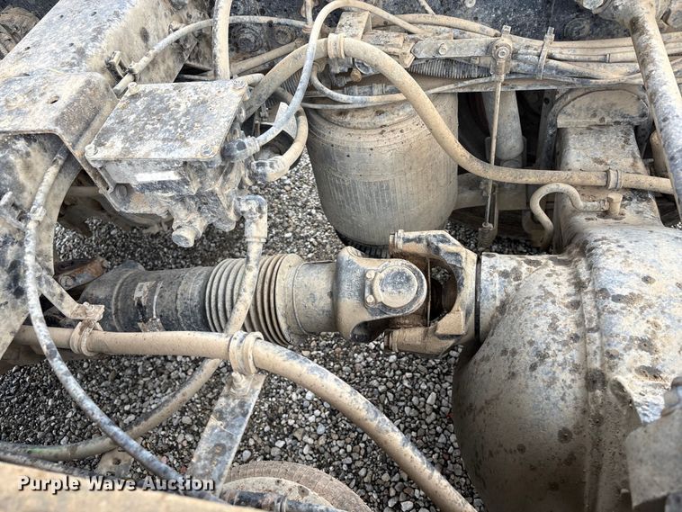 image for item EC8143 2009 International LF627 dump truck