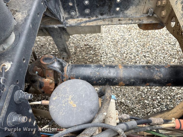 image for item EC8143 2009 International LF627 dump truck