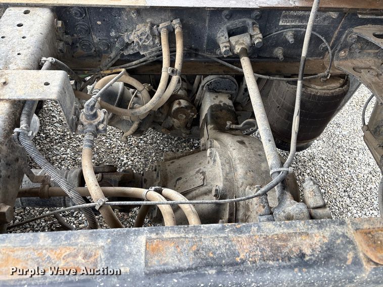 image for item EC8143 2009 International LF627 dump truck