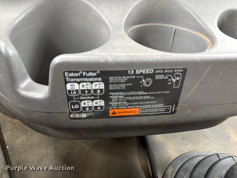 image for item EC8143 2009 International LF627 dump truck