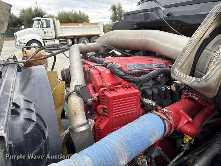 image for item EC8143 2009 International LF627 dump truck