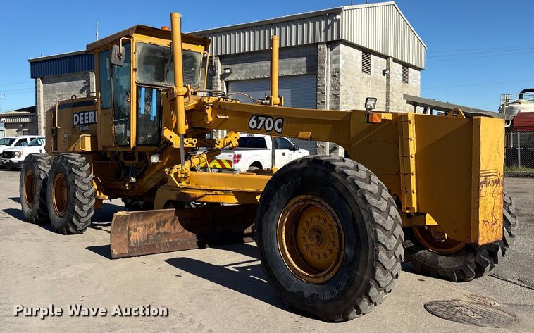 MOTOCONFORMADORA JOHN DEERE 670C 1998