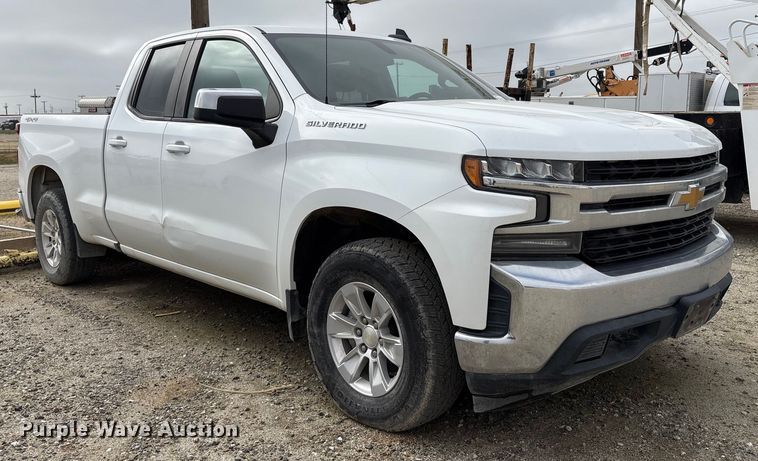 image for item EC8158 2019 Chevrolet Silverado 1500 LT Double Cab pickup truck