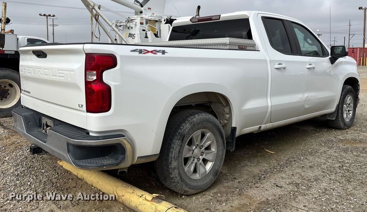 image for item EC8158 2019 Chevrolet Silverado 1500 LT Double Cab pickup truck