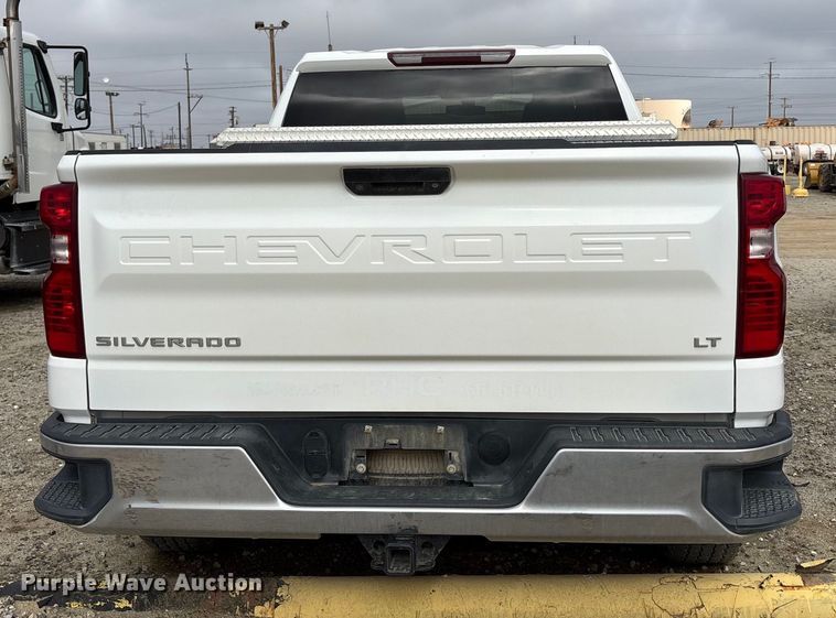 image for item EC8158 2019 Chevrolet Silverado 1500 LT Double Cab pickup truck