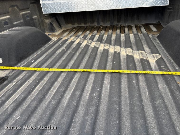 image for item EC8158 2019 Chevrolet Silverado 1500 LT Double Cab pickup truck