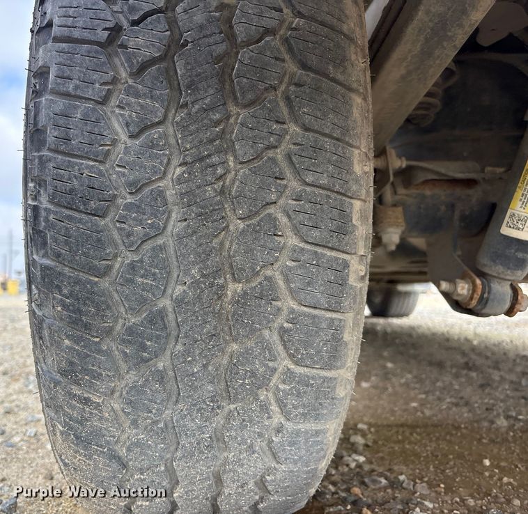 image for item EC8158 2019 Chevrolet Silverado 1500 LT Double Cab pickup truck