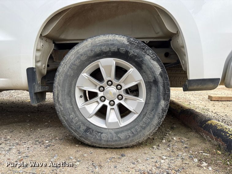 image for item EC8158 2019 Chevrolet Silverado 1500 LT Double Cab pickup truck