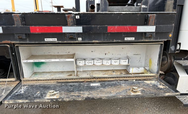 image for item EC8159 2012 Freightliner Business Class M2 flatbed truck