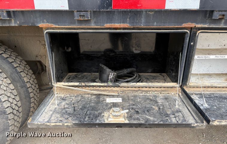 image for item EC8159 2012 Freightliner Business Class M2 flatbed truck