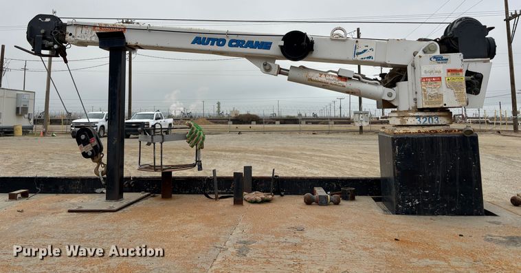 image for item EC8159 2012 Freightliner Business Class M2 flatbed truck