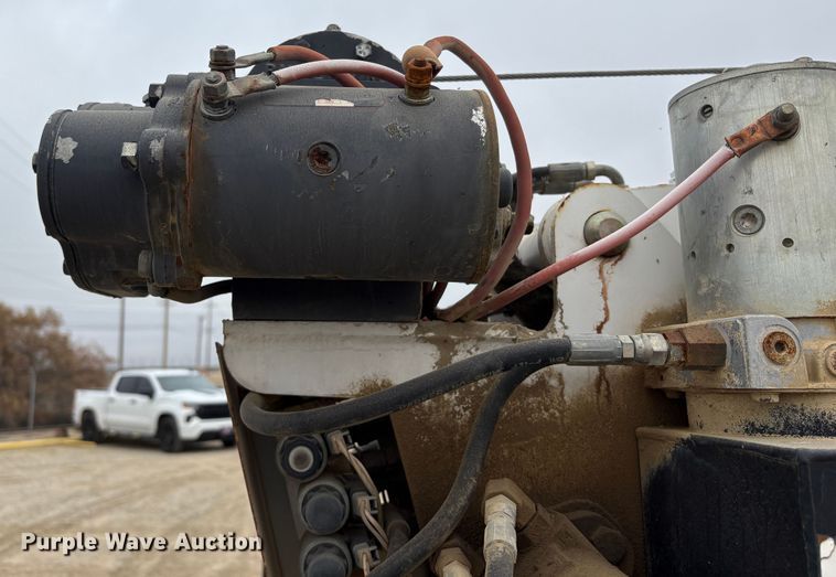 image for item EC8159 2012 Freightliner Business Class M2 flatbed truck