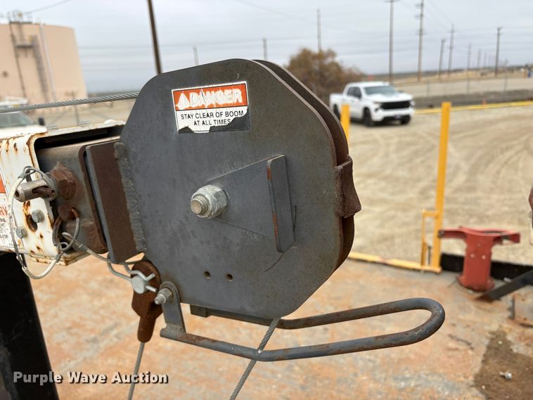 image for item EC8159 2012 Freightliner Business Class M2 flatbed truck