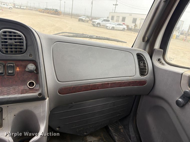 image for item EC8159 2012 Freightliner Business Class M2 flatbed truck