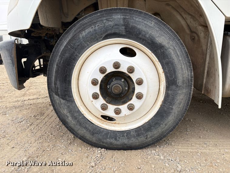 image for item EC8159 2012 Freightliner Business Class M2 flatbed truck