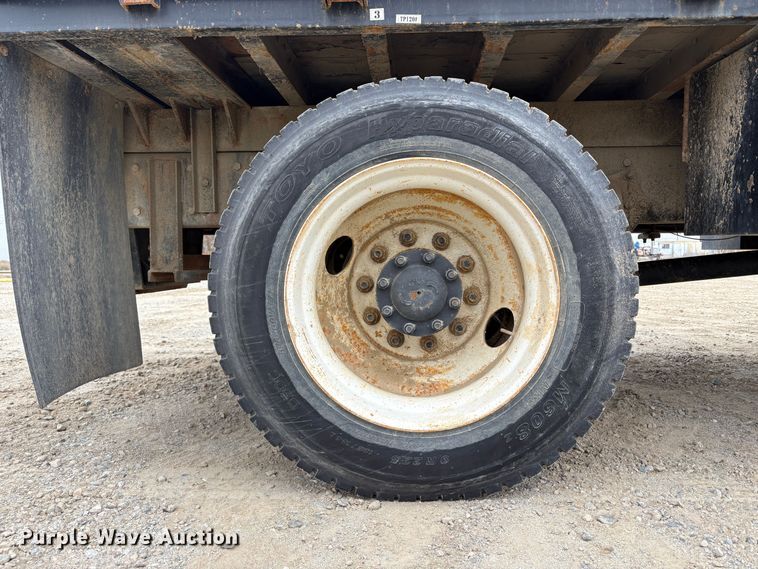 image for item EC8159 2012 Freightliner Business Class M2 flatbed truck