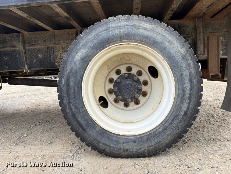 image for item EC8159 2012 Freightliner Business Class M2 flatbed truck