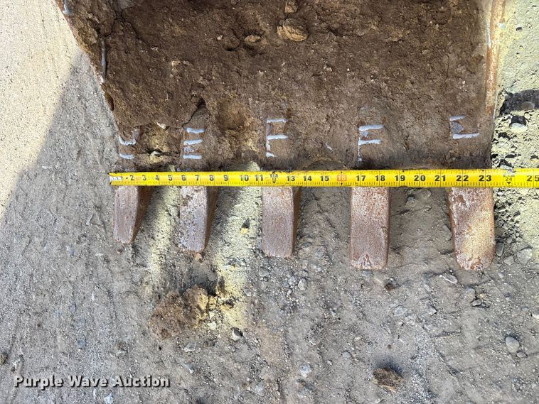 image for item EC8160 2015 Caterpillar 416F2 backhoe