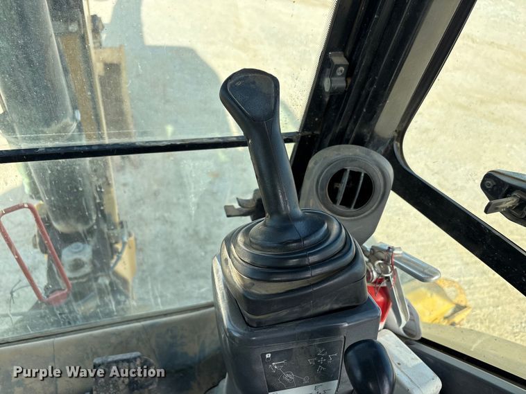 image for item EC8160 2015 Caterpillar 416F2 backhoe