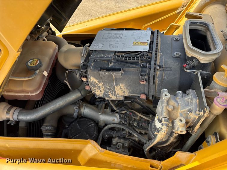 image for item EC8160 2015 Caterpillar 416F2 backhoe