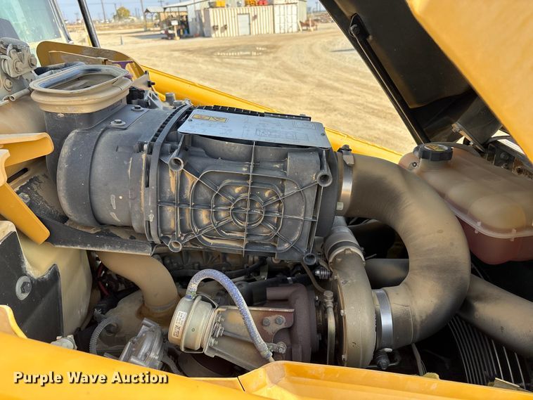 image for item EC8160 2015 Caterpillar 416F2 backhoe