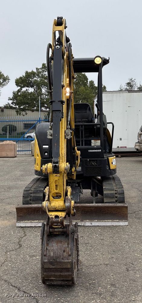 EXCAVADORA YANMAR VI0256A