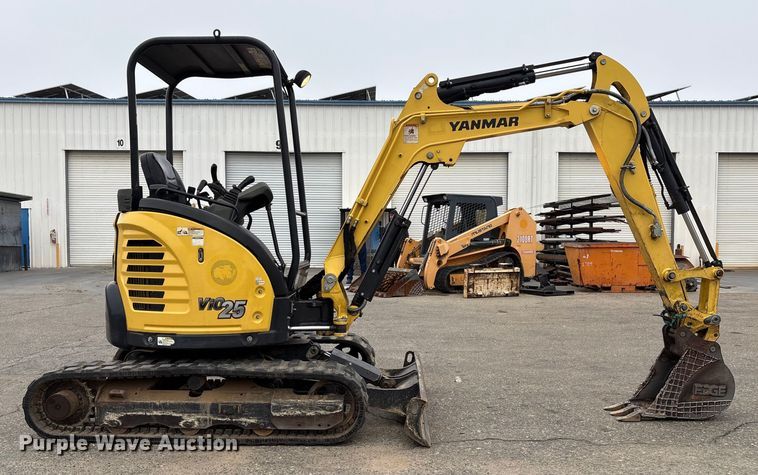 EXCAVADORA YANMAR VI0256A