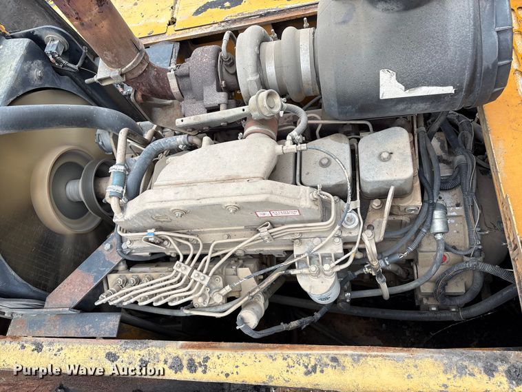 image for item EC8173 1999 Blaw-Knox PF-5510 paver