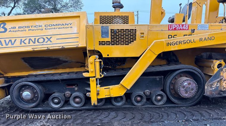 image for item EC8173 1999 Blaw-Knox PF-5510 paver