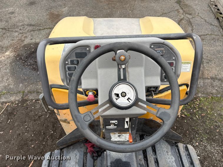 image for item EC8174 Volvo DD31HF double drum vibratory roller