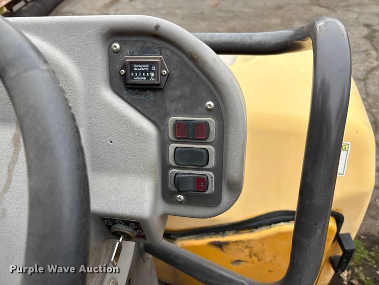 image for item EC8174 Volvo DD31HF double drum vibratory roller