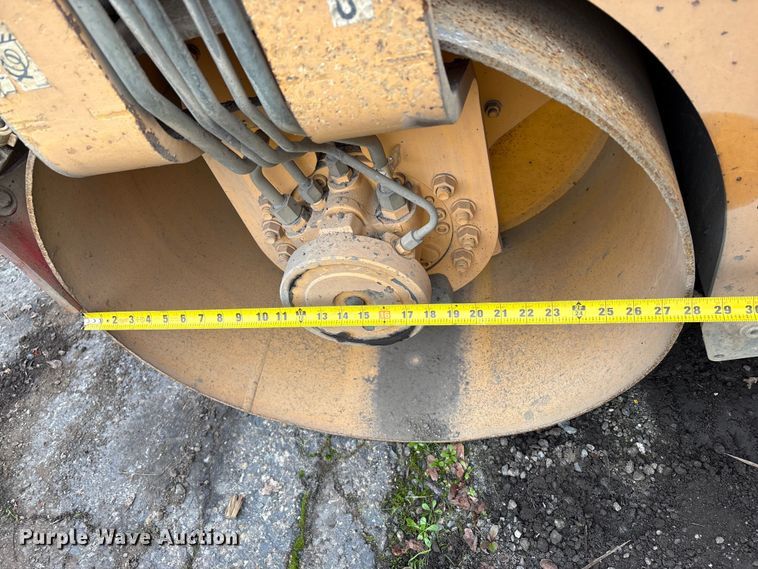 image for item EC8174 Volvo DD31HF double drum vibratory roller