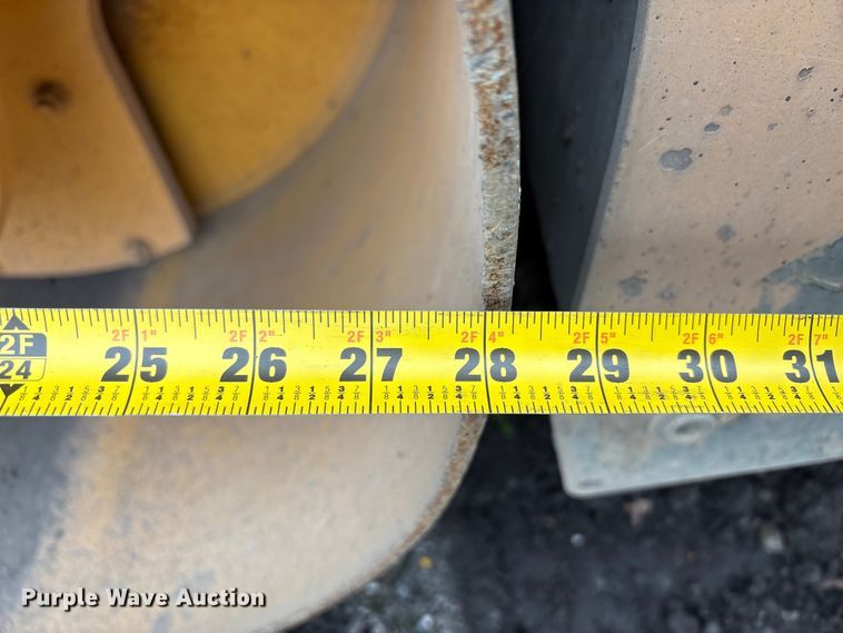 image for item EC8174 Volvo DD31HF double drum vibratory roller