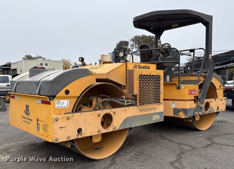 image for item EC8175 2012 Volvo DD9OHF double drum vibratory roller