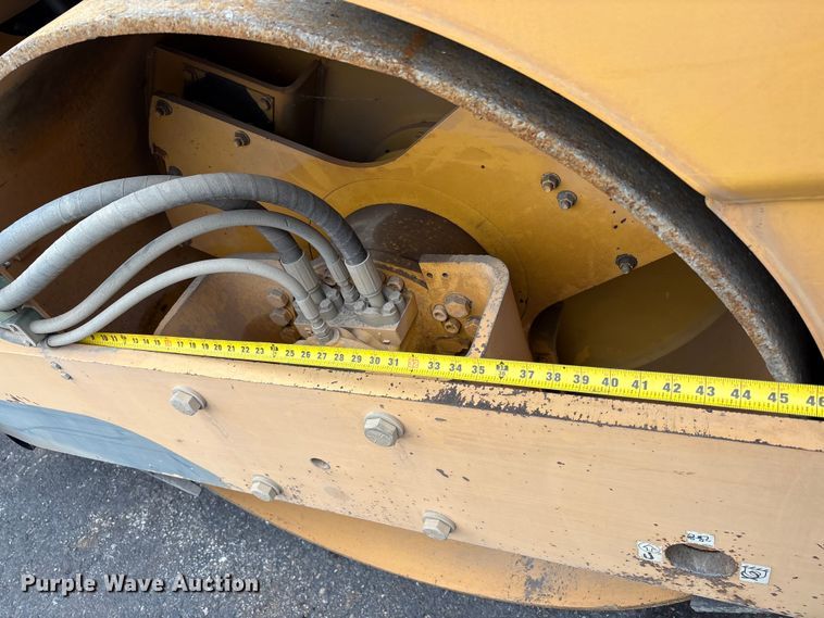 image for item EC8175 2012 Volvo DD9OHF double drum vibratory roller