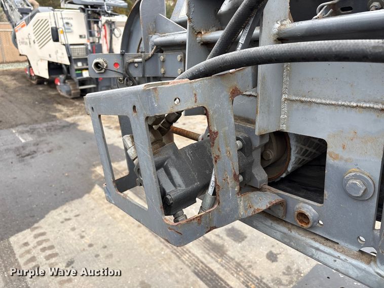 image for item EC8176 2008 Wirtgen W120F milling machine