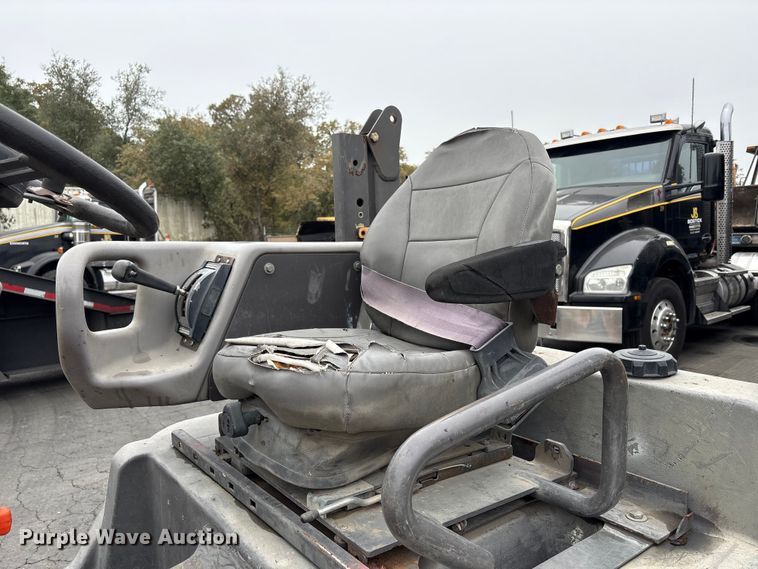 image for item EC8177 2013 Volvo DD31HF double drum vibratory roller